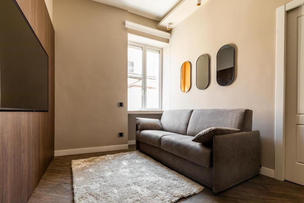 Ferienwohnung Dali Duomo Golden House Mailand Exterior foto